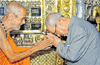 President enjoys visit and prayers at Udupi temple town